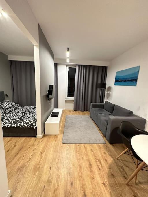 Lubmarex 1 Slawinska 501 Apartment วอร์ซอ ภายนอก รูปภาพ